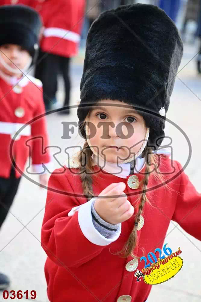 10. DV Žirafa 11 - FotoKurti