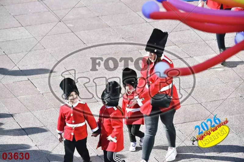 10. DV Žirafa 10 - FotoKurti