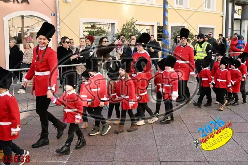 10. DV Žirafa 6 - FotoKurti