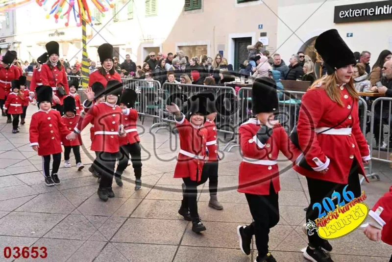 10. DV Žirafa 9 - FotoKurti