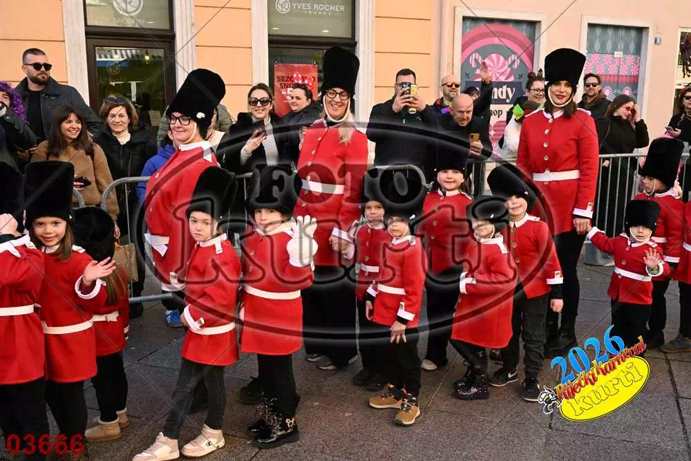 10. DV Žirafa 10 - FotoKurti
