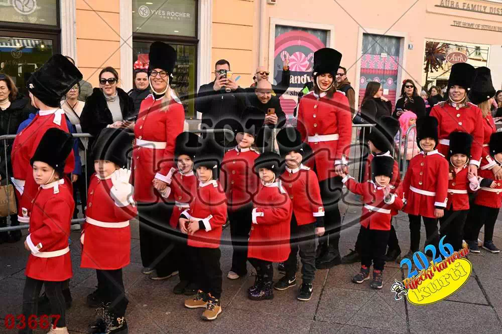 10. DV Žirafa 11 - FotoKurti