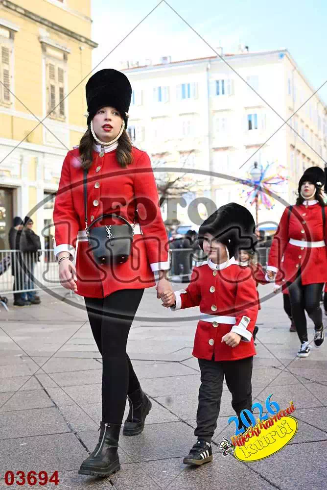 10. DV Žirafa 2 - FotoKurti