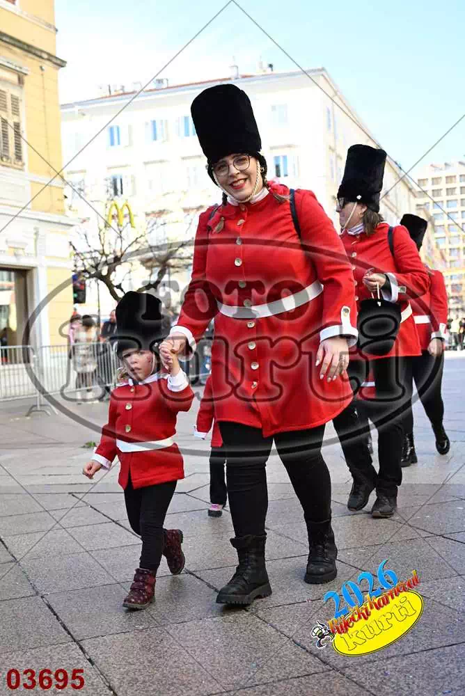 10. DV Žirafa 3 - FotoKurti