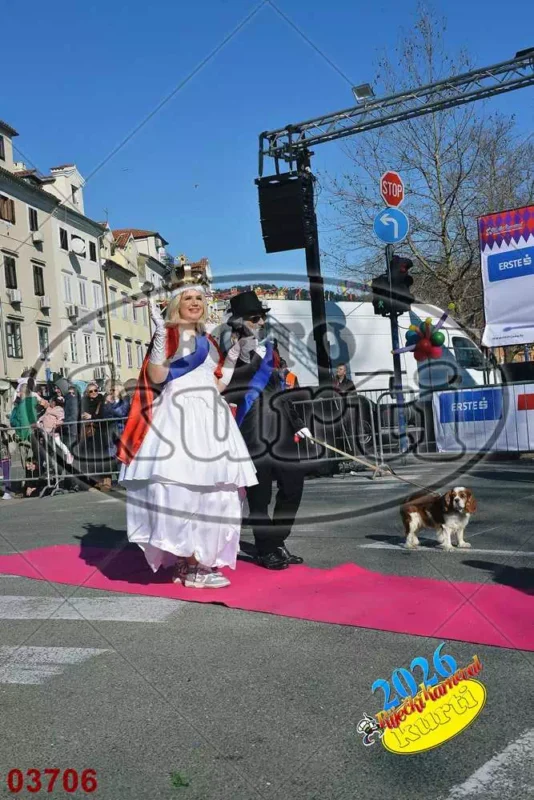 10. DV Žirafa 2 - FotoKurti