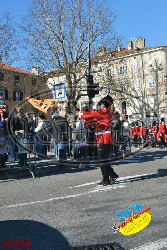10. DV Žirafa 4 - FotoKurti