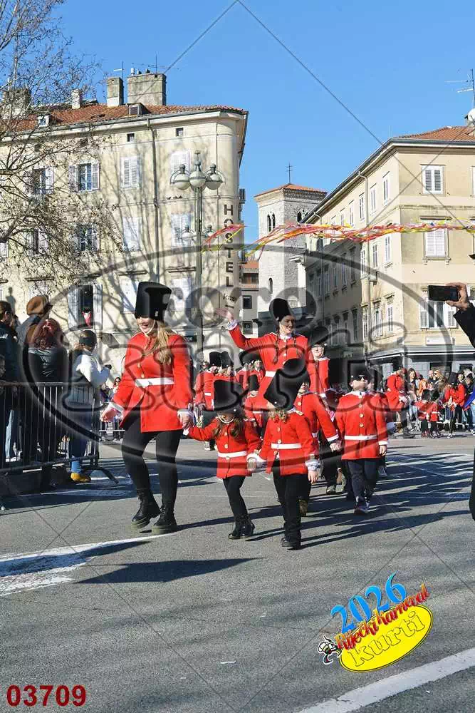 10. DV Žirafa 5 - FotoKurti