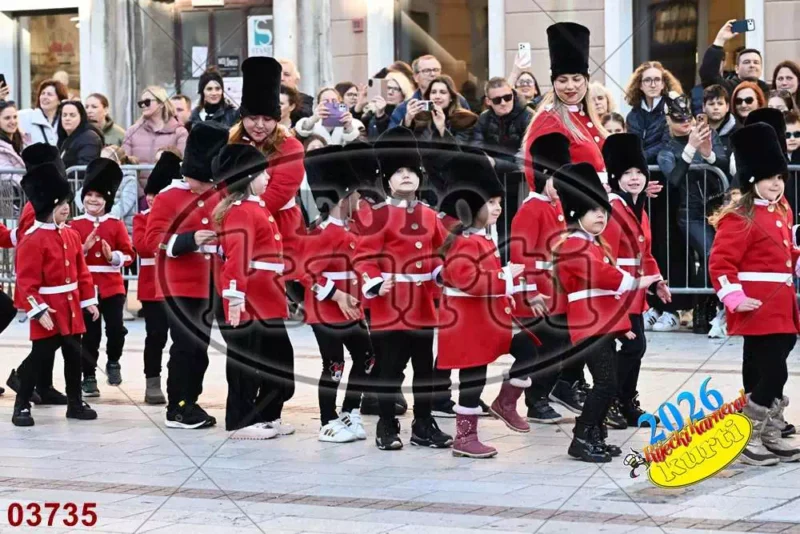 10. DV Žirafa 7 - FotoKurti