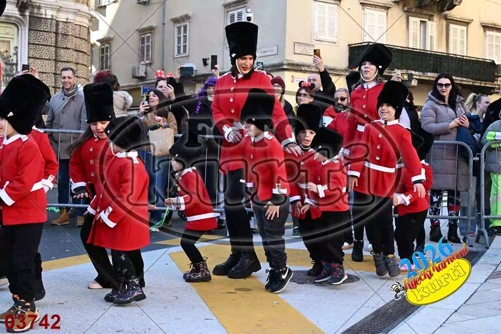 10. DV Žirafa 2 - FotoKurti