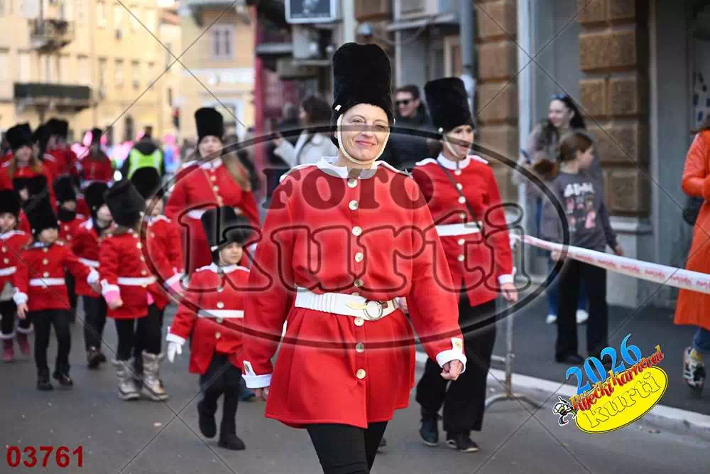 10. DV Žirafa 9 - FotoKurti