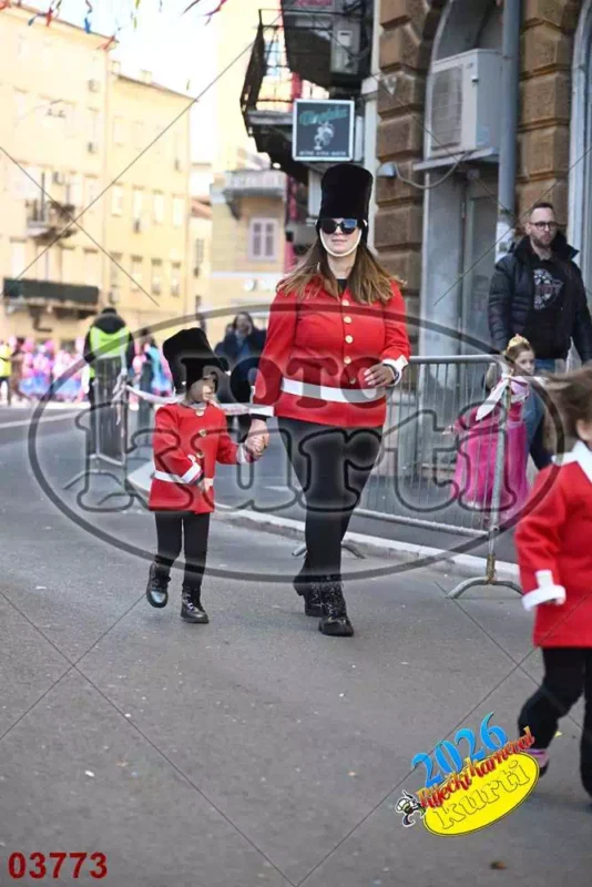 10. DV Žirafa 9 - FotoKurti