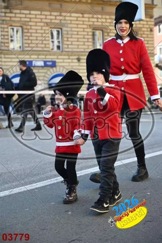 10. DV Žirafa 3 - FotoKurti