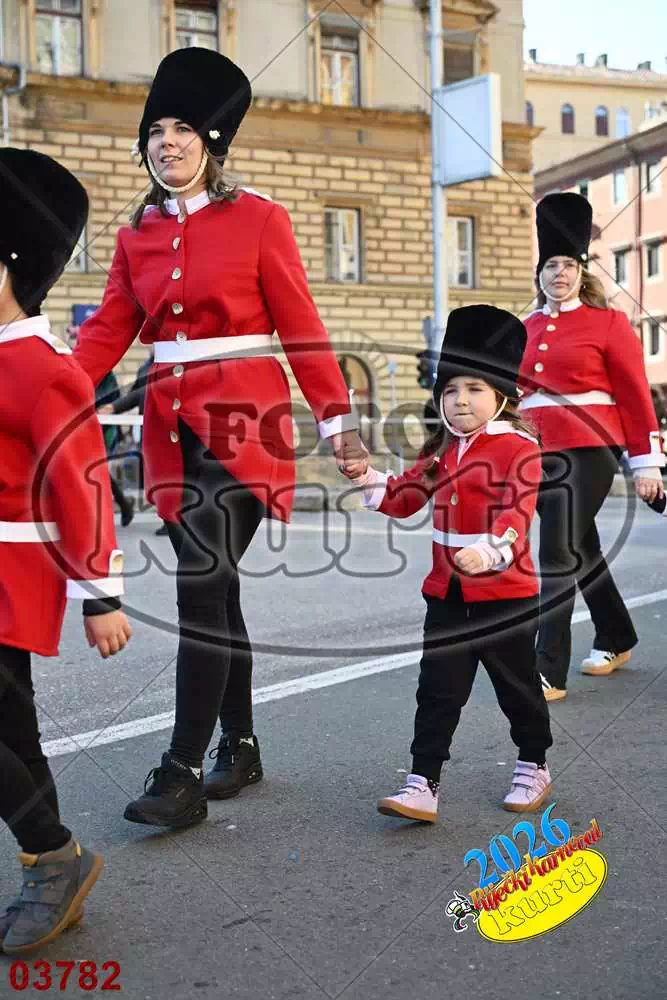 10. DV Žirafa 6 - FotoKurti