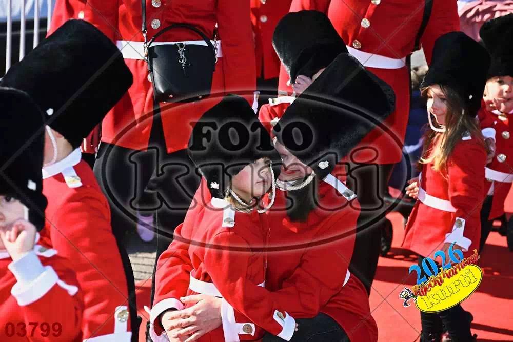 10. DV Žirafa 11 - FotoKurti