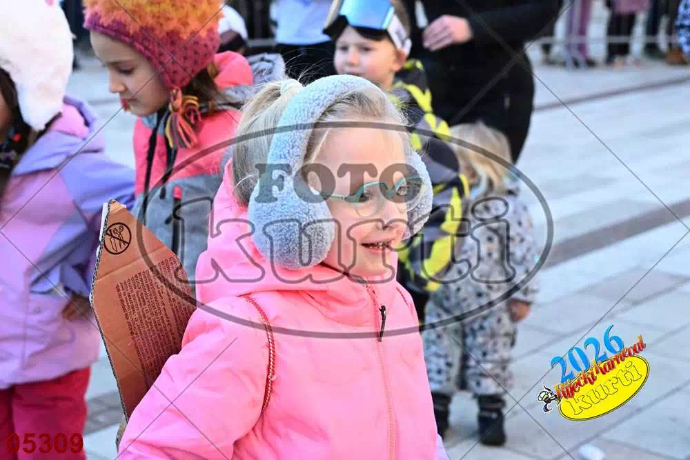15. DV Poneštrica 4 - FotoKurti