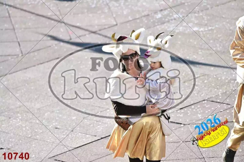 32. K.g. Siti i pijani 5 - FotoKurti