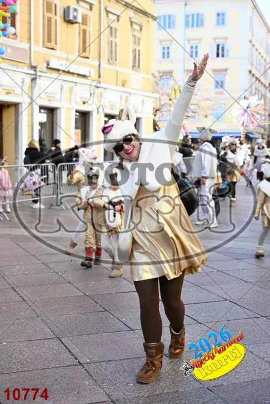 32. K.g. Siti i pijani 3 - FotoKurti