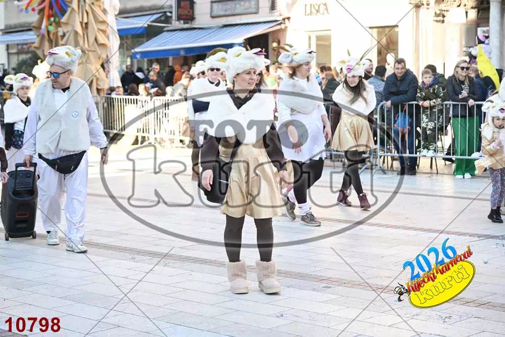 32. K.g. Siti i pijani 3 - FotoKurti