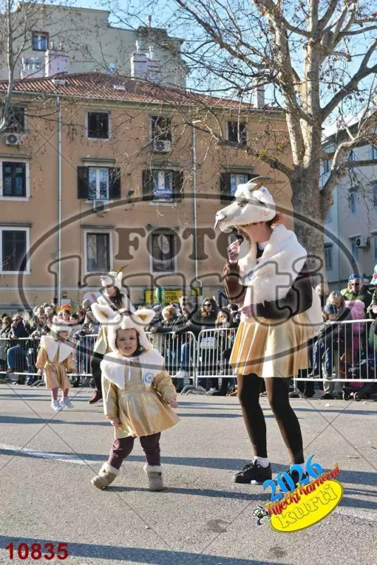 32. K.g. Siti i pijani 4 - FotoKurti