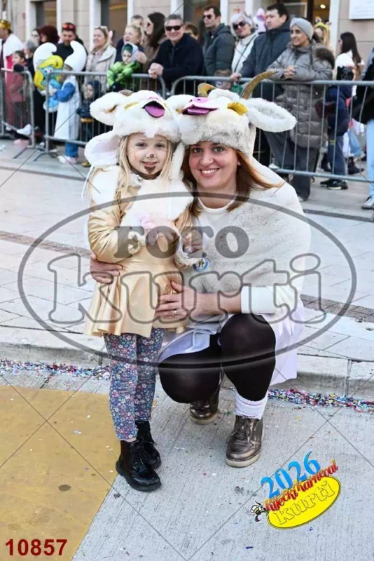 32. K.g. Siti i pijani 2 - FotoKurti