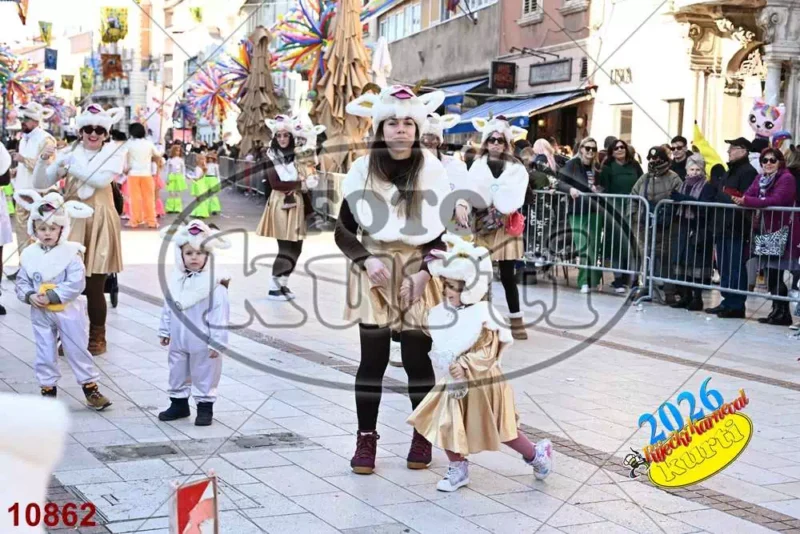 32. K.g. Siti i pijani 7 - FotoKurti