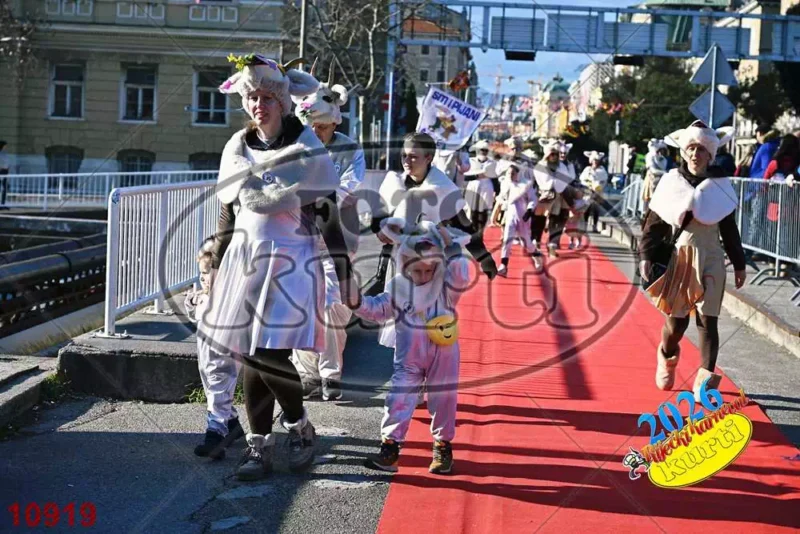 32. K.g. Siti i pijani 4 - FotoKurti