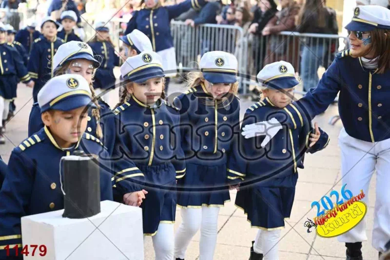 35. Kostrenske maškarice - D.V. Zlatna ribica Kostrena 9 - FotoKurti