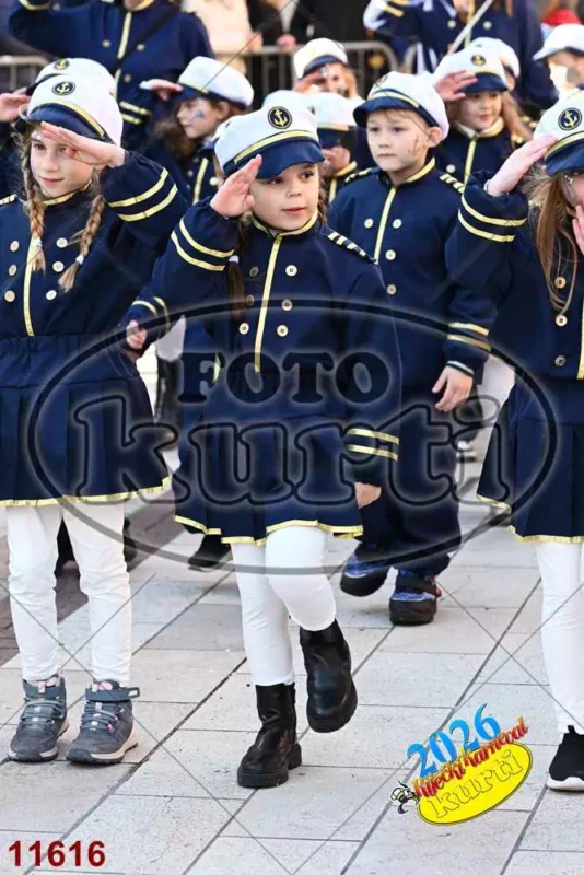 35. Kostrenske maškarice - D.V. Zlatna ribica Kostrena 2 - FotoKurti