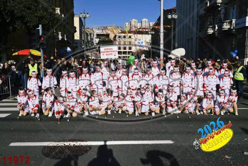 37. Udruga mažoretkinja Blato 2 - FotoKurti