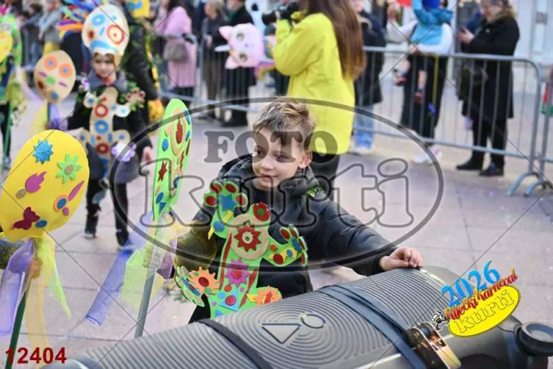 39. 105 pa opet 10 - FotoKurti