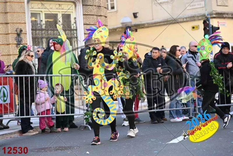 39. 105 pa opet 4 - FotoKurti