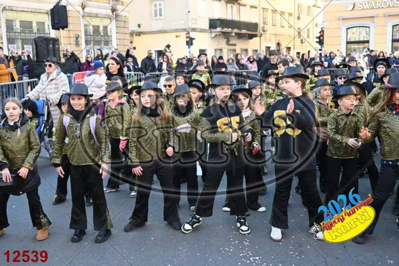 39. 105 pa opet 1 - FotoKurti
