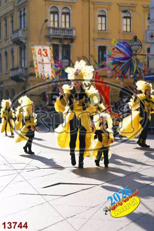 43. Kunpanija z Halubja 8 - FotoKurti