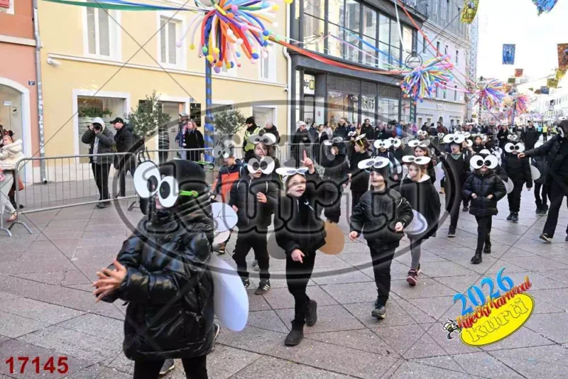 52. Veseli cvjetići 9 - FotoKurti