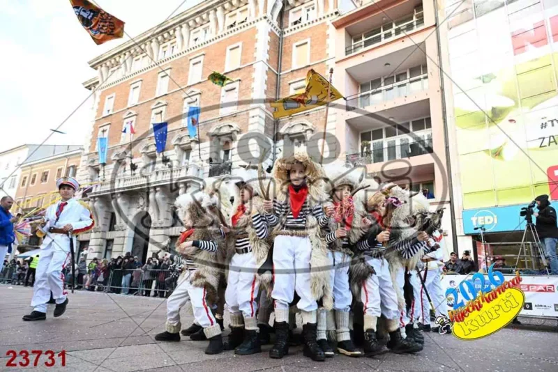 69. Zametski zvončari 3 - FotoKurti