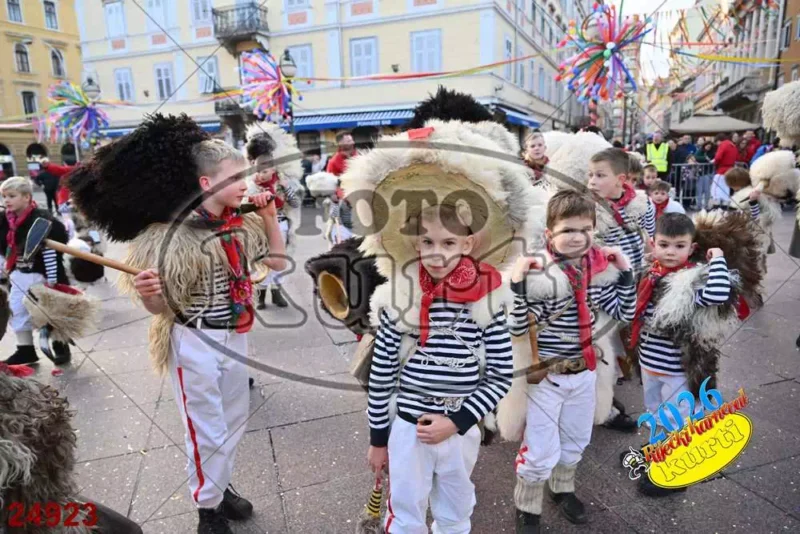 71. Halubajski zvončari 1 - FotoKurti