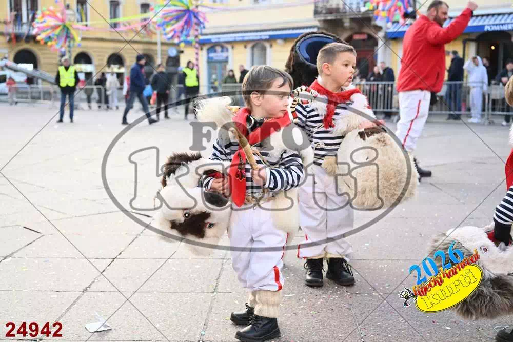 71. Halubajski zvončari 8 - FotoKurti