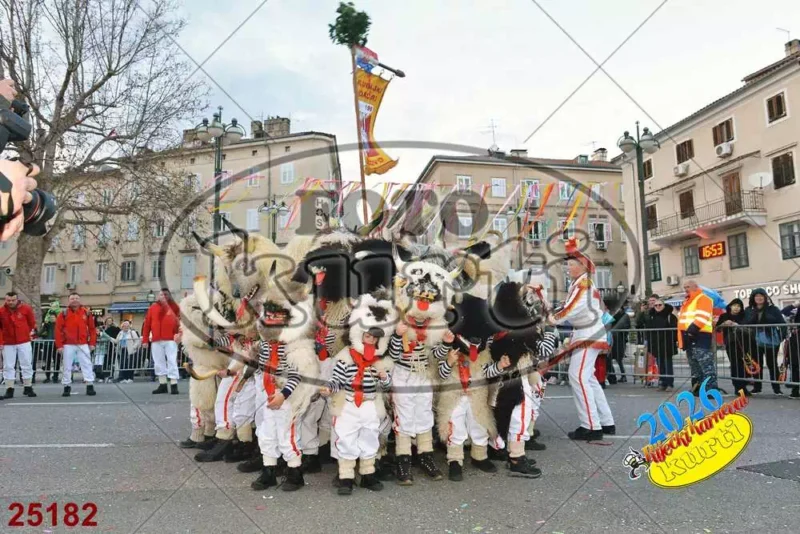 71. Halubajski zvončari 8 - FotoKurti