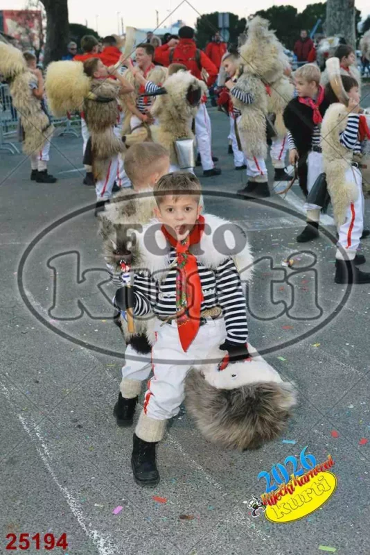 71. Halubajski zvončari 8 - FotoKurti