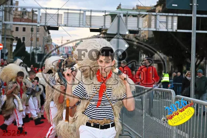 71. Halubajski zvončari 12 - FotoKurti