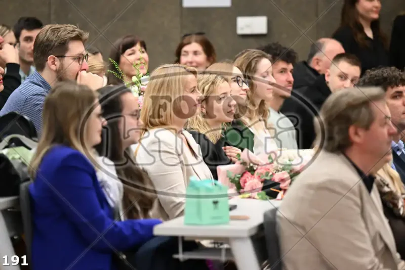 09:00h 11 - FotoKurti