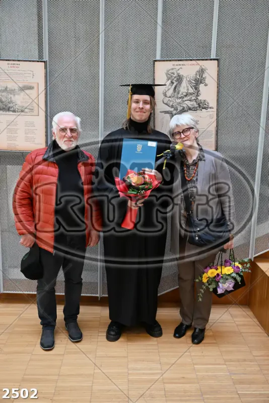 13:00h 11 - FotoKurti