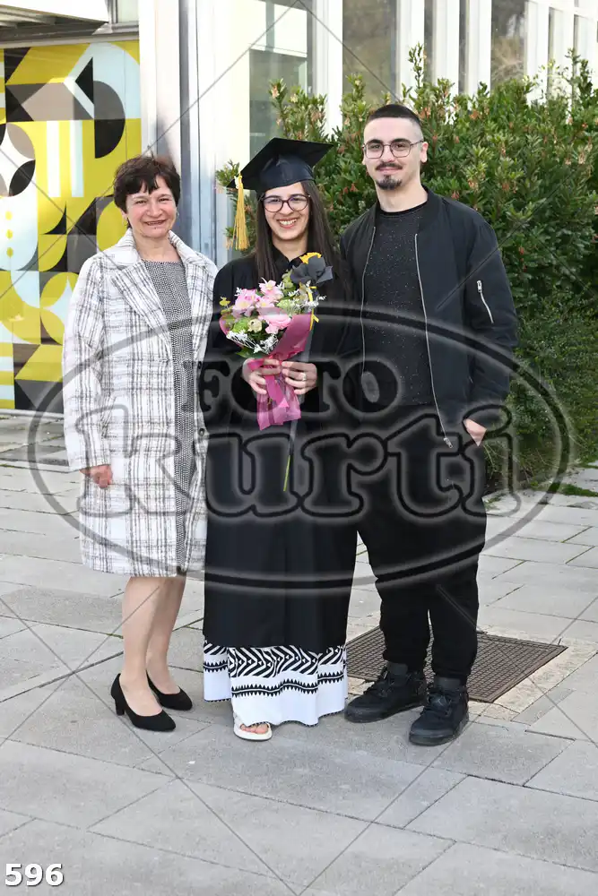 09:00h 8 - FotoKurti