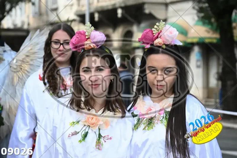 022-STRUMICA 11 - FotoKurti