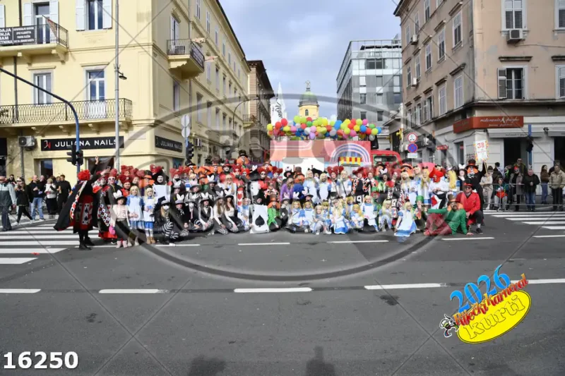 038-PLESNA_GRUPA_FLAME 1 - FotoKurti