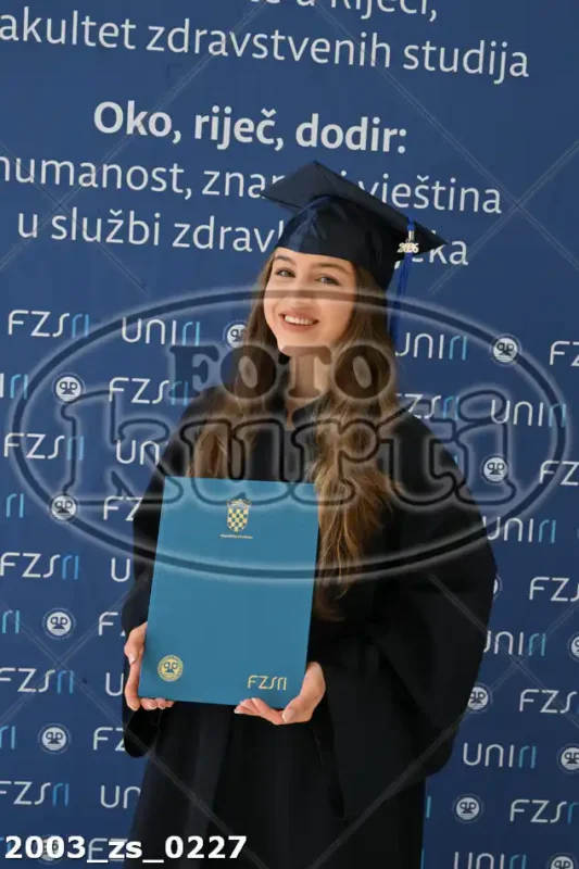 11:00h 11 - FotoKurti
