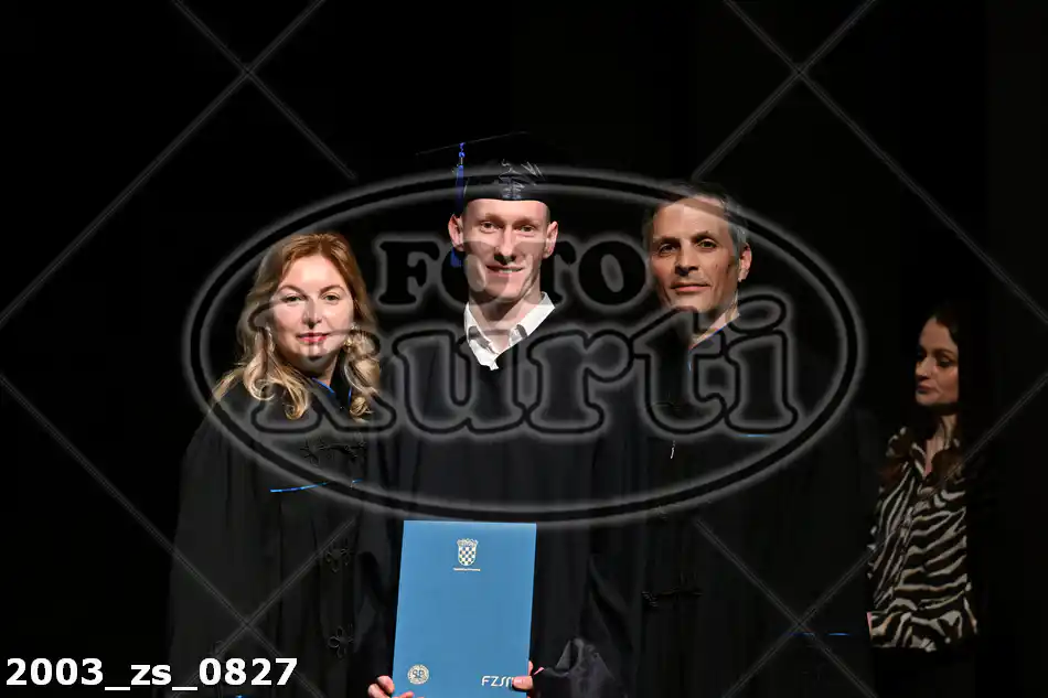 11:00h 11 - FotoKurti