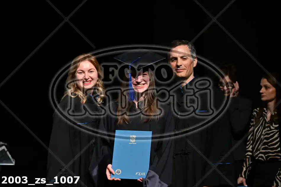 11:00h 11 - FotoKurti