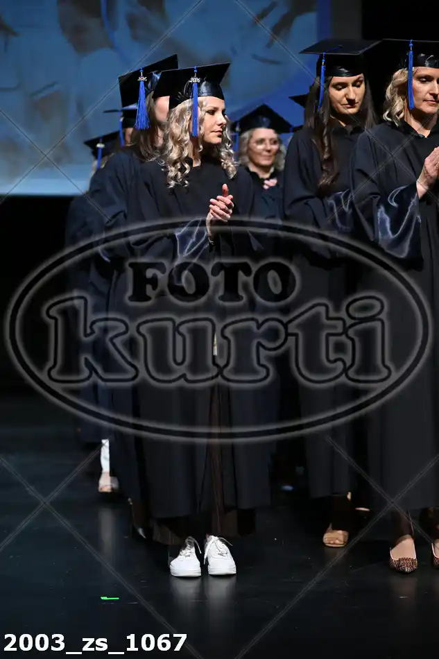 11:00h 11 - FotoKurti