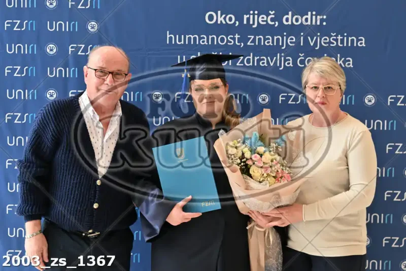 11:00h 11 - FotoKurti